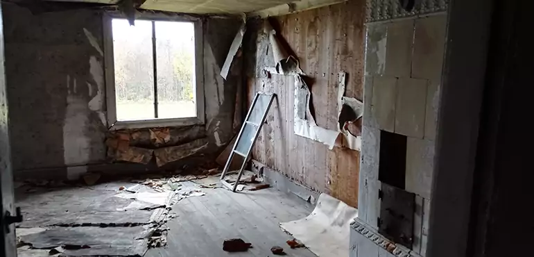 Why Selling a Distressed House Through Traditional Methods Fails in Montana